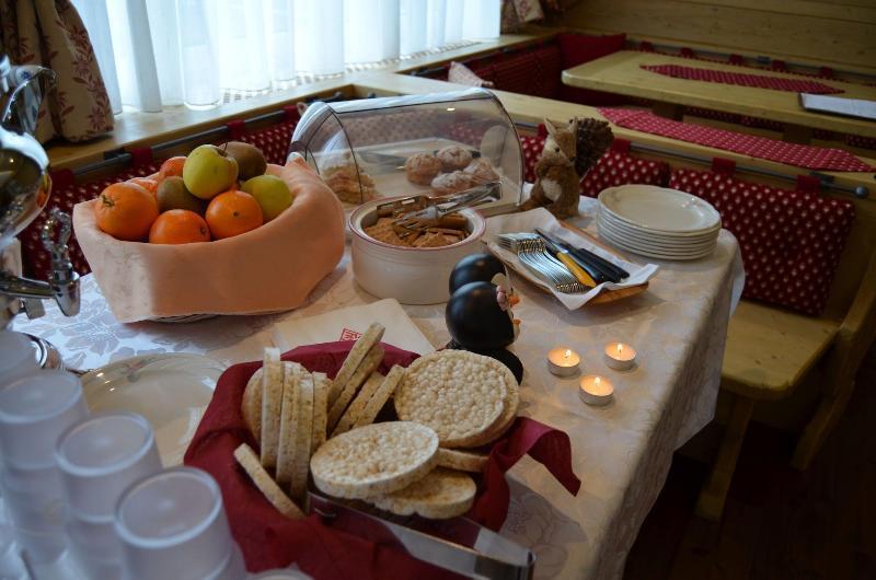 Ladina Hotel