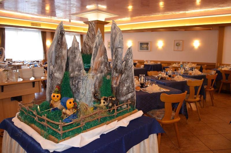 Hotel Ladina 3*