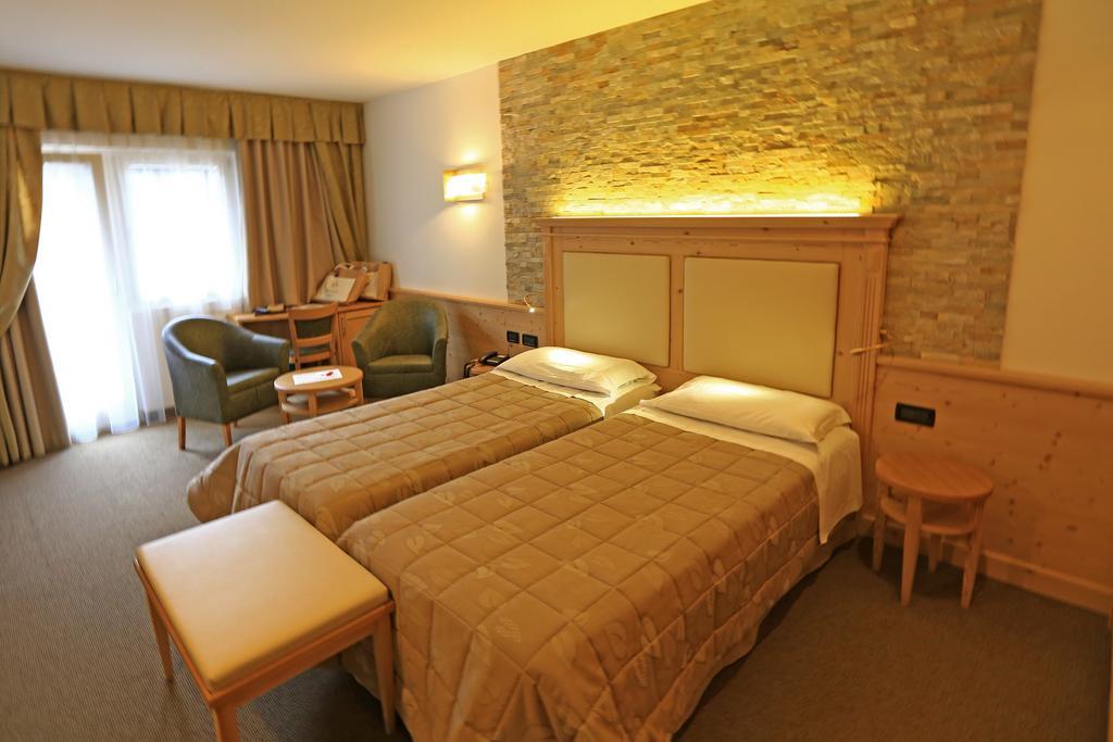 Ladina Hotel Campitello di Fassa