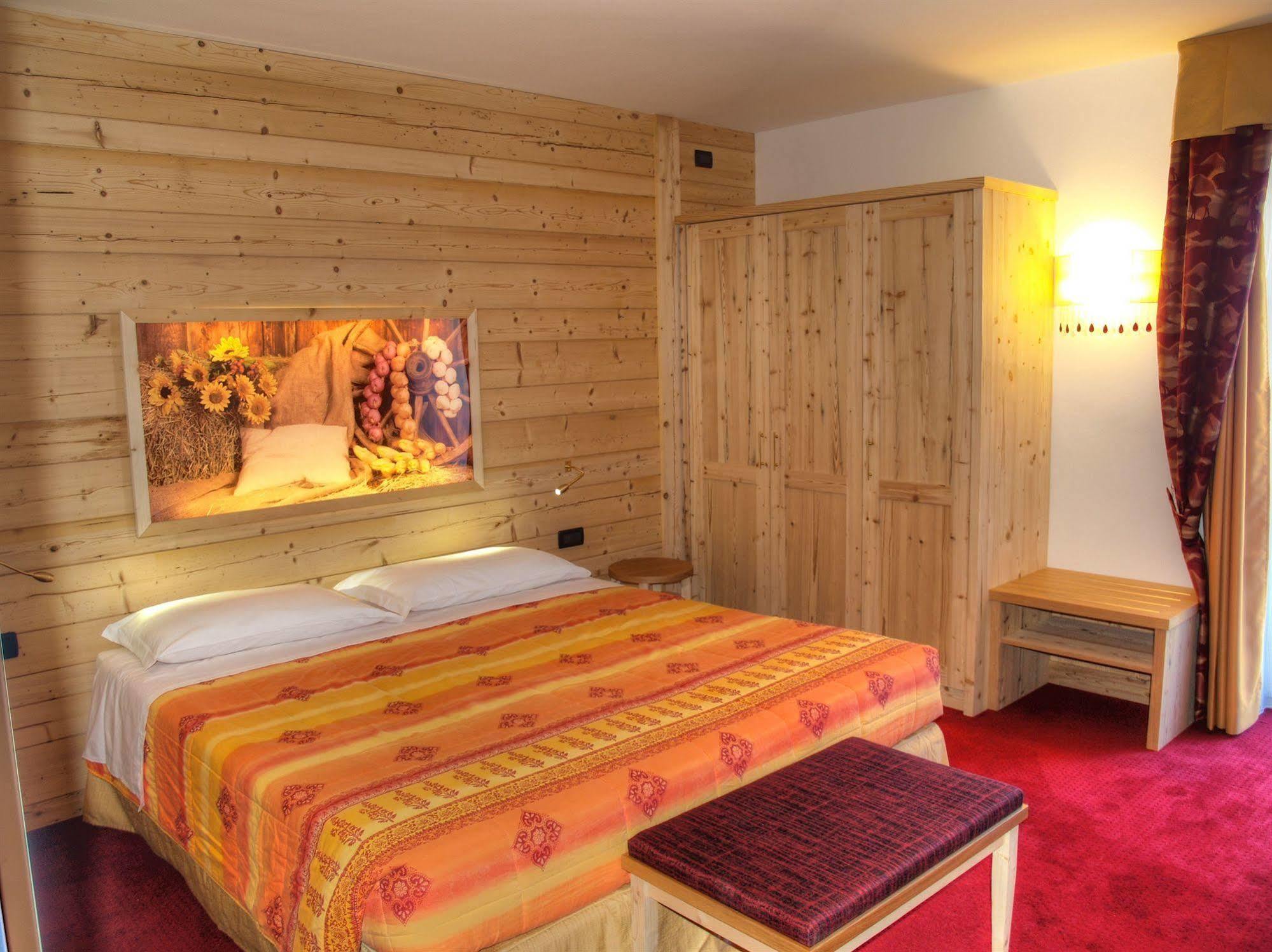 Ladina 3* Campitello di Fassa