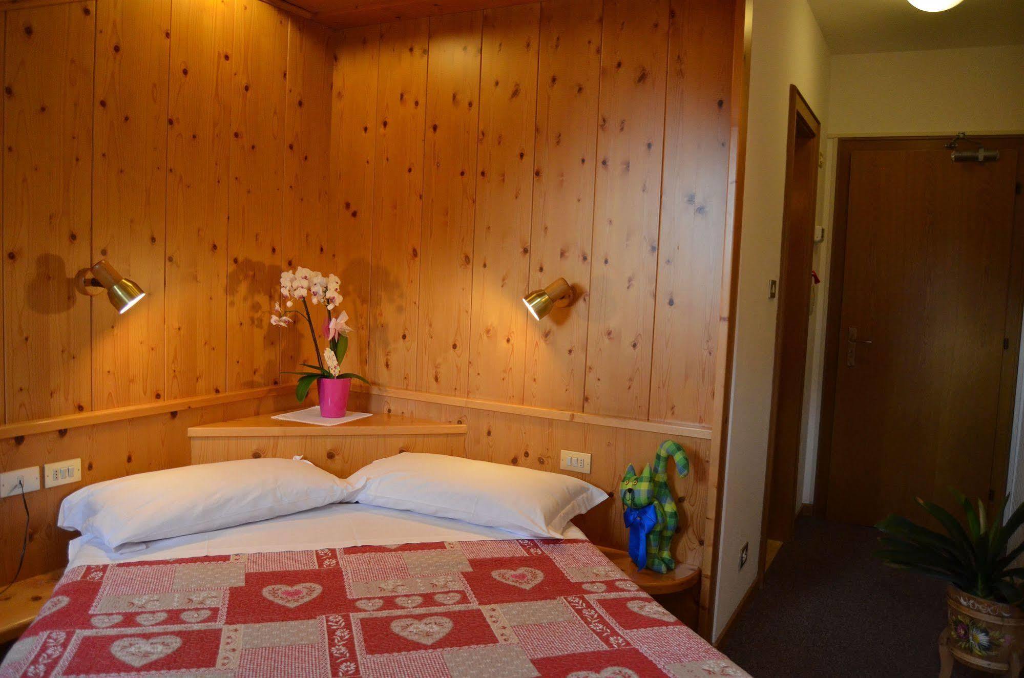 Ladina Hotel Campitello di Fassa